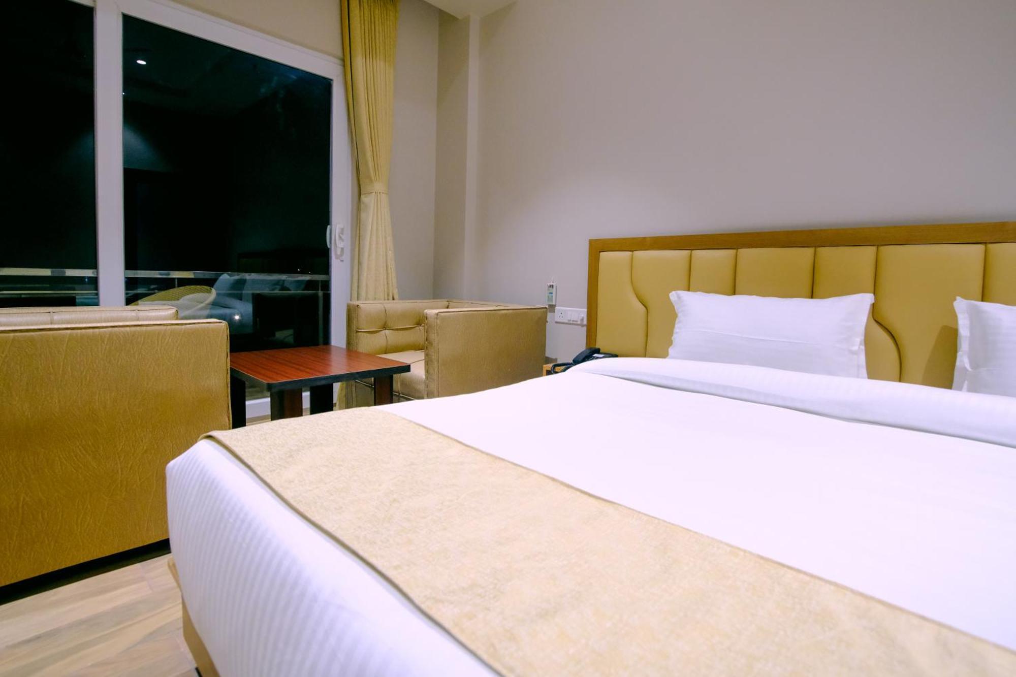Finn'S Weaver Resort, กาซิรังคา ภายนอก รูปภาพ