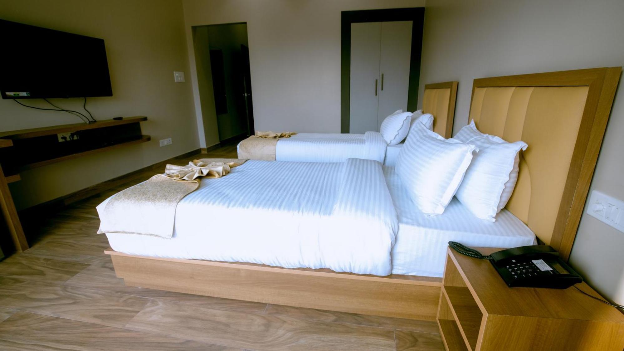 Finn'S Weaver Resort, กาซิรังคา ภายนอก รูปภาพ