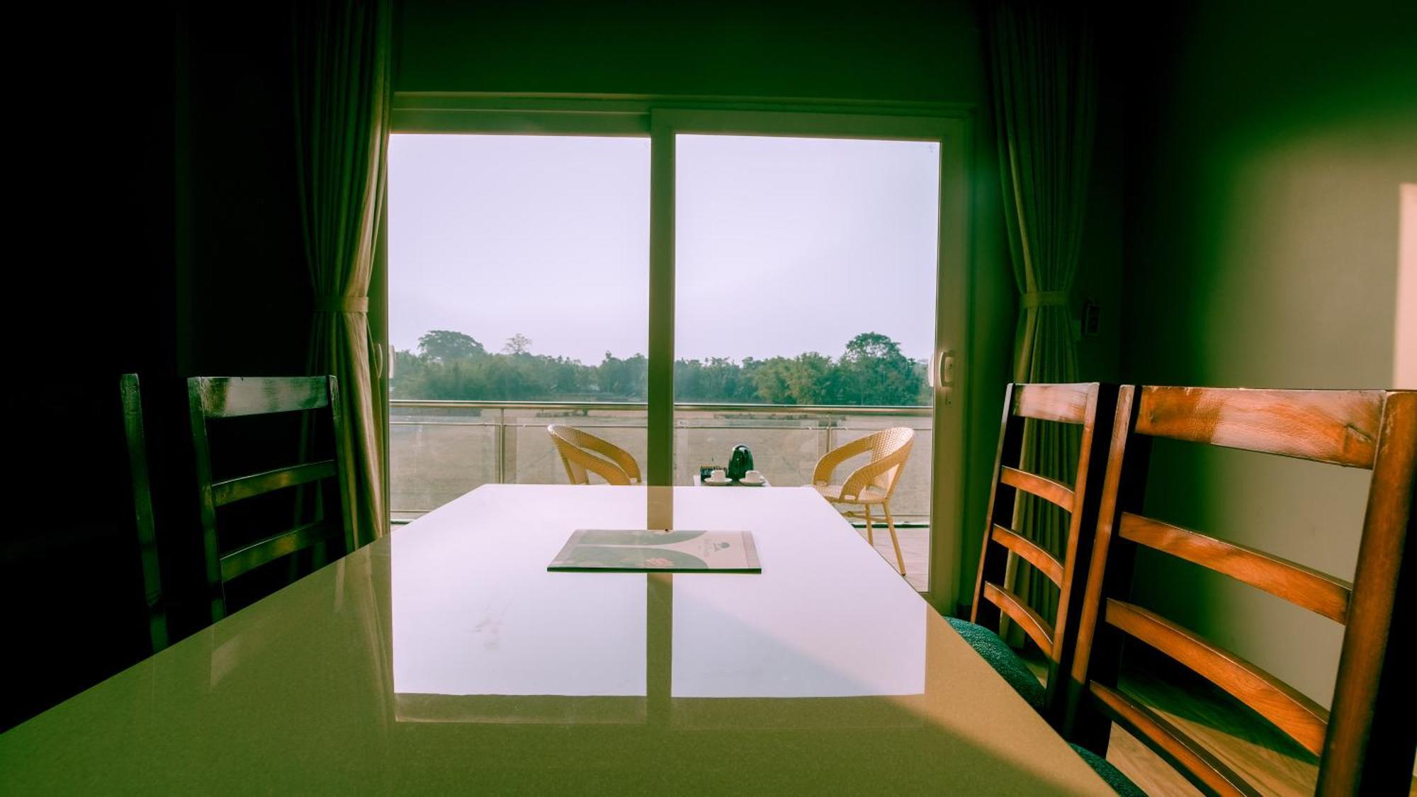 Finn'S Weaver Resort, กาซิรังคา ภายนอก รูปภาพ